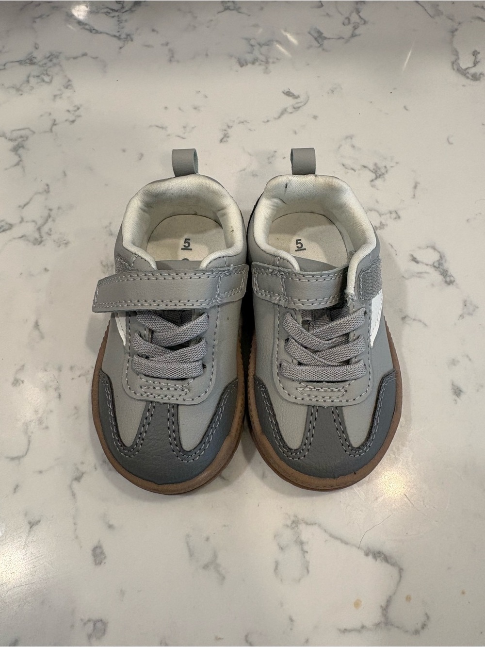 Kids Gray Athletic Sneakers with Hook-and-Loop Velcro Strap